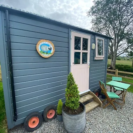 Apartament Wooly Huts Grey *